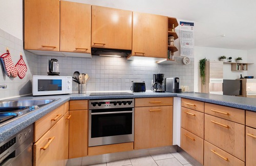 Leutesheim Apartment | Apartment 'Ferienwohnung Rheinvorland' with Balcony and Wi-Fi