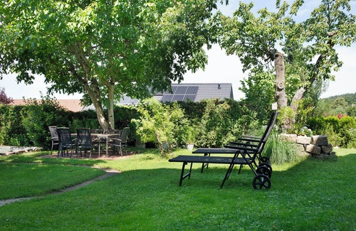 Salem Apartment | Apartment 'Fewo Fuchs' with Private Terrace, Shared Garden and Wi-Fi
