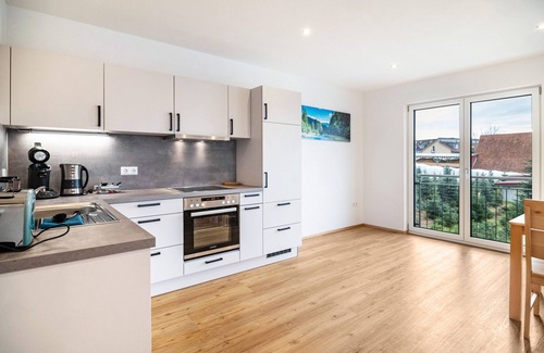 Ravensburg Apartment | Apartment 'Fichte' with Balcony and Wi-Fi