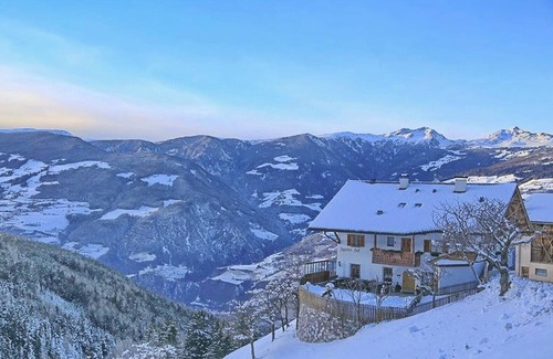 Albions Apartment | Apartment 'Figisterhof Small' with Mountain View, Shared Terrace and Wi-Fi