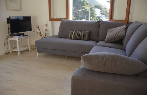 Cala San Vicente Apartment | Apartment for 5 with views of the sea and the mountains. 1 minute from the beach