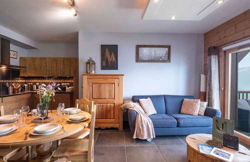 Bisanne 1500 Apartment | Apartment for 6 with balcony and parking, Bisanne 1500