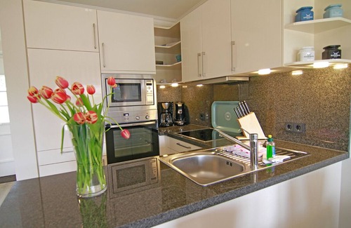 Westerland Apartment | Apartment for max. 4 persons with terrace - only 400m to the beach!