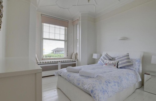 Tankerton Apartment | Apartment Fortysix by Interhome