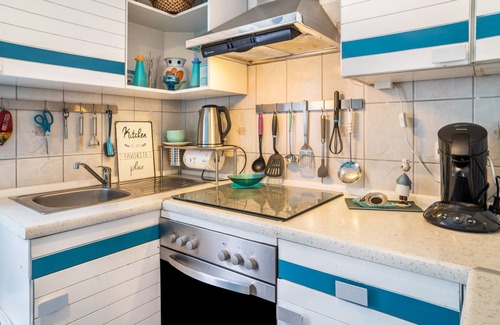 Assmannshausen Apartment | Apartment "Franziska" with Mountain View, Private Terrace & Wi-Fi