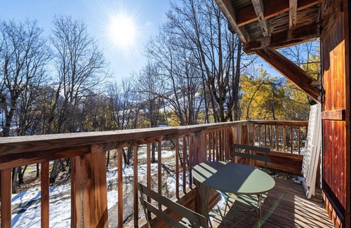 Saint-Sorlin-d'Arves Apartment | Apartment for 6 in Modane