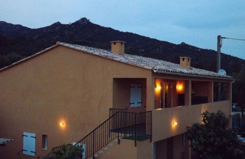 San-Gavino-di-Carbini Apartment | Apartment 15 minutes from the beaches and porto-vecchio