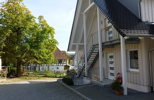 Salem Apartment | Apartment 'Gala' with Shared Terrace, Shared Garden and Wi-Fi