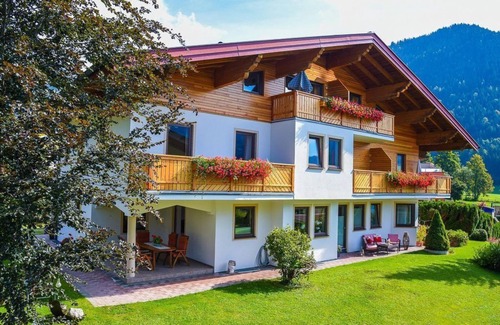 Werfenweng Apartment | Apartment Gamsbleami - Alpenflora, House
