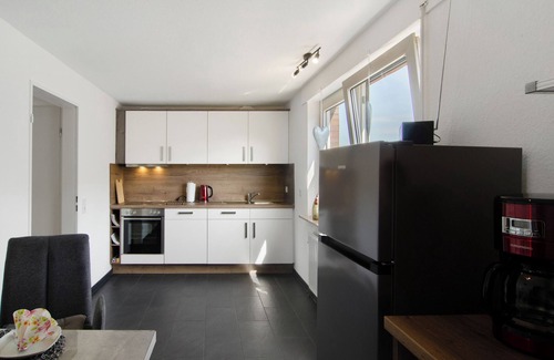 Zetel Apartment | Apartment 'Goesmann' with Private Terrace and Wi-Fi