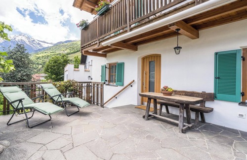 Merano Apartment | Apartment "Golserhof" with Wi-Fi, Terrace & Mountain View