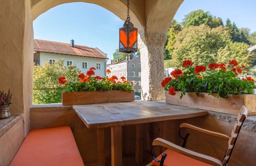 Trostberg House | Apartment Grafenstubn in the tower to Castle Schedling near the Chiemsee