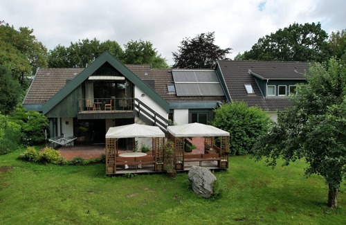 Esgrus Apartment | Apartment house Brunsholm apartment 9 with garden access