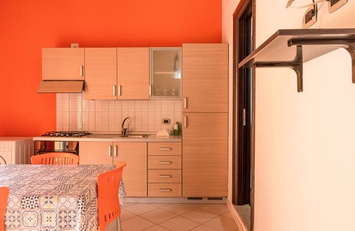 Porto Empedocle Apartment | Apartment 'Il Molo 2' with Balcony and Air Conditioning