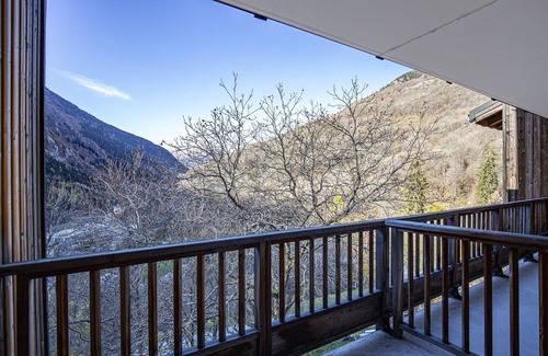 Orelle Apartment | Apartment in 3 Vallées with Pool & Sauna