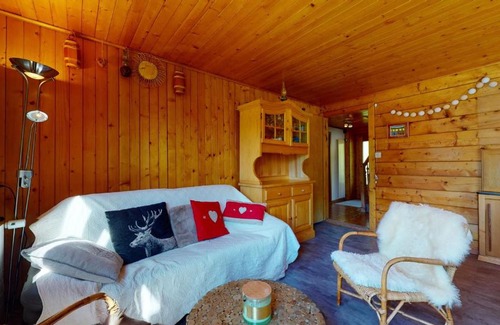 Evolene Apartment | Apartment in a chalet in Evolene family friendly and cosy