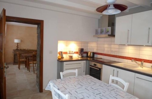 Sciez Apartment | Apartment in a character house surrounded by a large green area