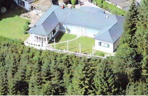 Bad Ischl Apartment | Apartment in a dream location with a view of the local mountain Katrin