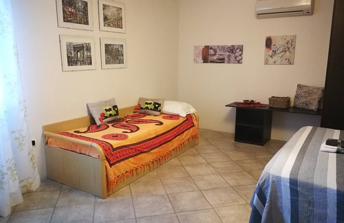 Capoterra Apartment | Apartment in a private villa with garden