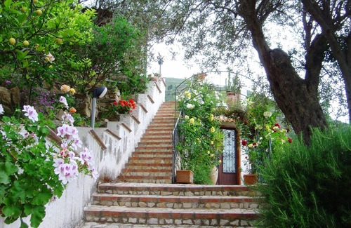 Reitano House | Apartment in a studio villa called Salina 3 beds