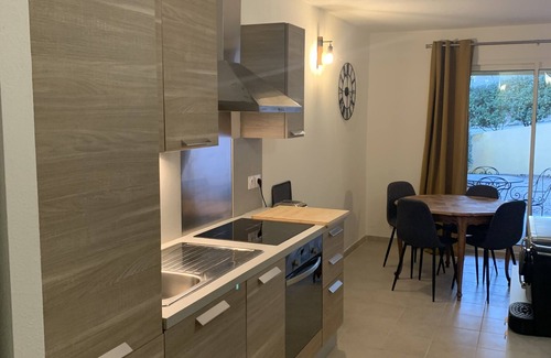 Roussillon Apartment | Apartment in a very quiet, secure residence
