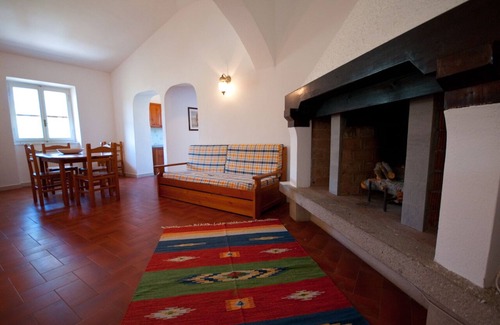 Giannella House | Apartment in an ancient Maremma farmhouse 250 meters from the Giannell beach