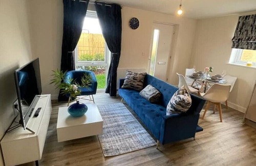 Newport Pagnell Apartment | Apartment in Brooklands 3m from Milton Keynes Xscape,train station & central
