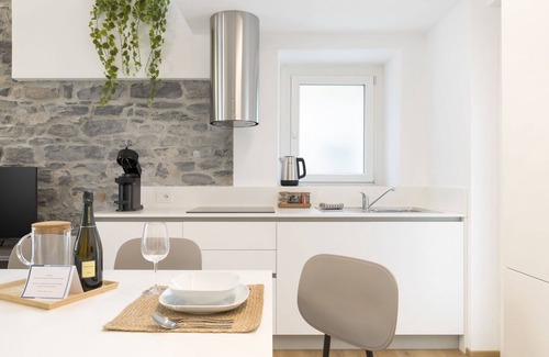 Como City Centre Apartment | Apartment in Como with 2 bedrooms sleeps 4