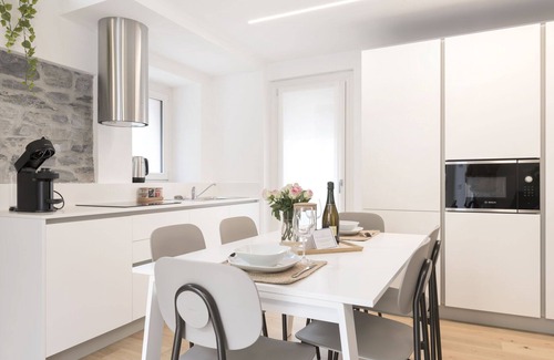 Como City Centre Apartment | Apartment in Como with 2 bedrooms sleeps 4