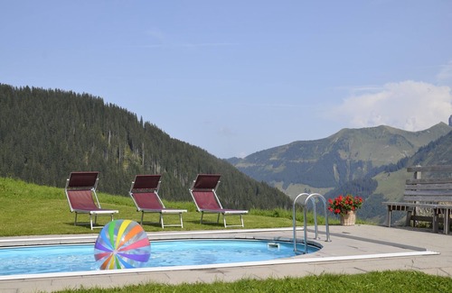 Damuels House | Apartment in Damüls near Hiking Trails