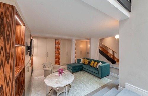 Sant' Ambrogio Apartment | Apartment in Florence with 3 bedrooms sleeps 6