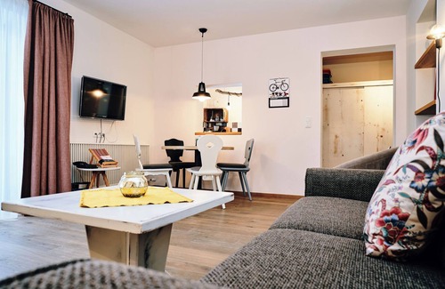 Lechaschau Hotel | Apartment in hotelbuilding sleeps 4 in a beautiful area