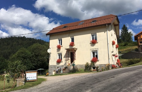 Xonrupt-Longemer Apartment | Apartment in independent house, quiet, Gérardmer