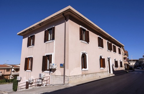 Piraino Apartment | Apartment "In Villa Domenica 3" with Sea View, Balcony & Wi-Fi