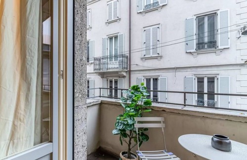 Centro Storico Apartment | Apartment in Milan with 3 bedrooms sleeps 8