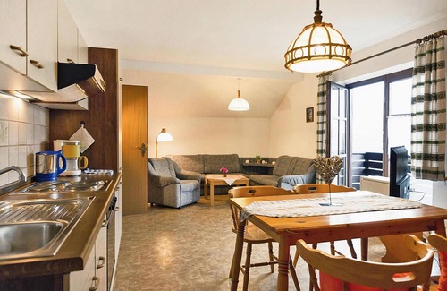 Neuschoenau Apartment | Apartment in Neuschönau near Treetop Path
