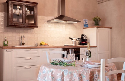 Mombaroccio Apartment | Apartment in Noble Villa near Ecological Park