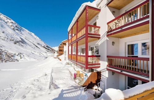 Obergurgl Apartment | Apartment in Obergurgl with shared swimming pool