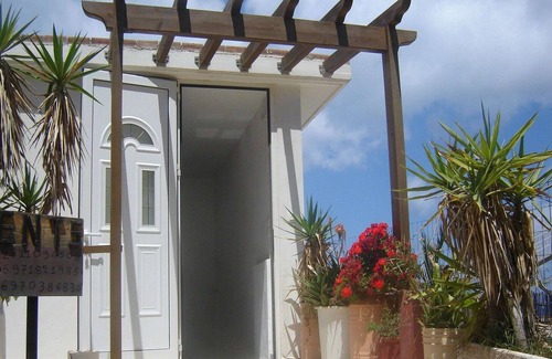 Ravdoucha Apartment | Apartment in Ravdoucha with Sea Views