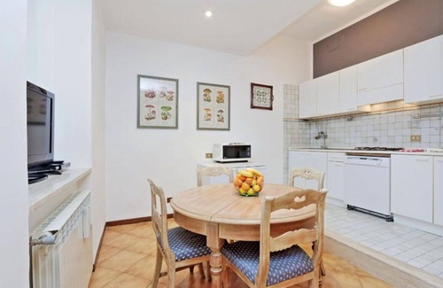 Rione XVIII Castro Pretorio Apartment | Apartment in Rome with 2 bedrooms sleeps 5