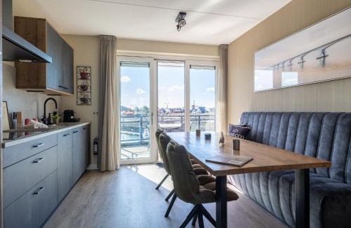 Sint-Annaland Apartment | Apartment in Sint-Annaland with Beach Access