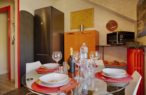 Angera Apartment | Apartment in the heart of Angera with terrace and Rocca view