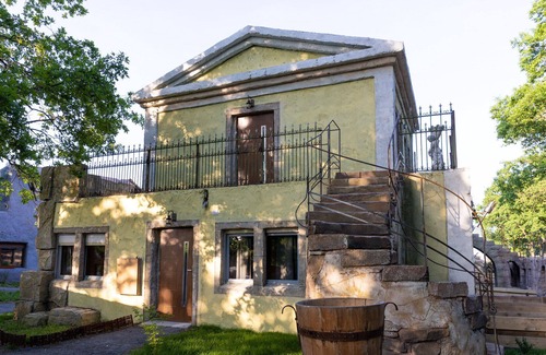 Coswig Apartment | Apartment in the sculptor's house, bottom right