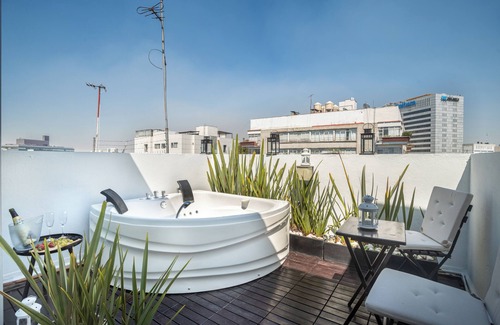 Colonia Cuauhtemoc Apartment | Apartment in vibrant Reforma- Ciudad de México Jacuzzi, Terraces- WIFI