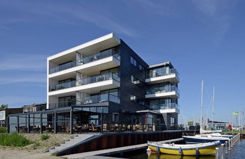 Kamperland Apartment | Apartment in Veere with Marina Views