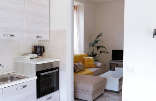 Como Apartment | Apartment in Villa Between Como and Switzerland