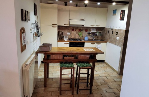 Cerveteri Villa | Apartment in villa, large garden, swimming pool, spa, near the sea Rome