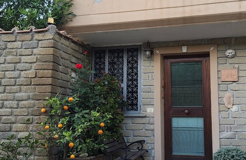 Cerveteri Villa | Apartment in villa, large garden, swimming pool, spa, near the sea Rome