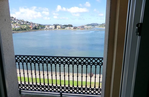 Viveiro Apartment | Apartment in Viveiro with views to the estuary
