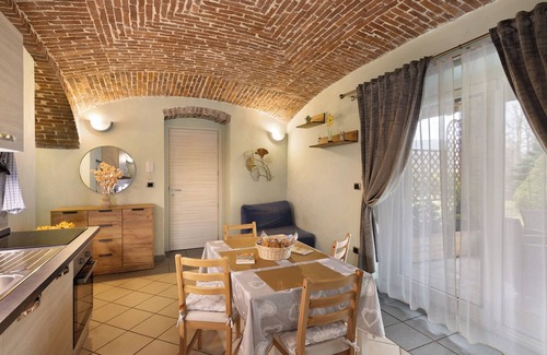 Peveragno Apartment | Apartment 'Intero Con Patio' with Mountain View, Private Terrace and Wi-Fi